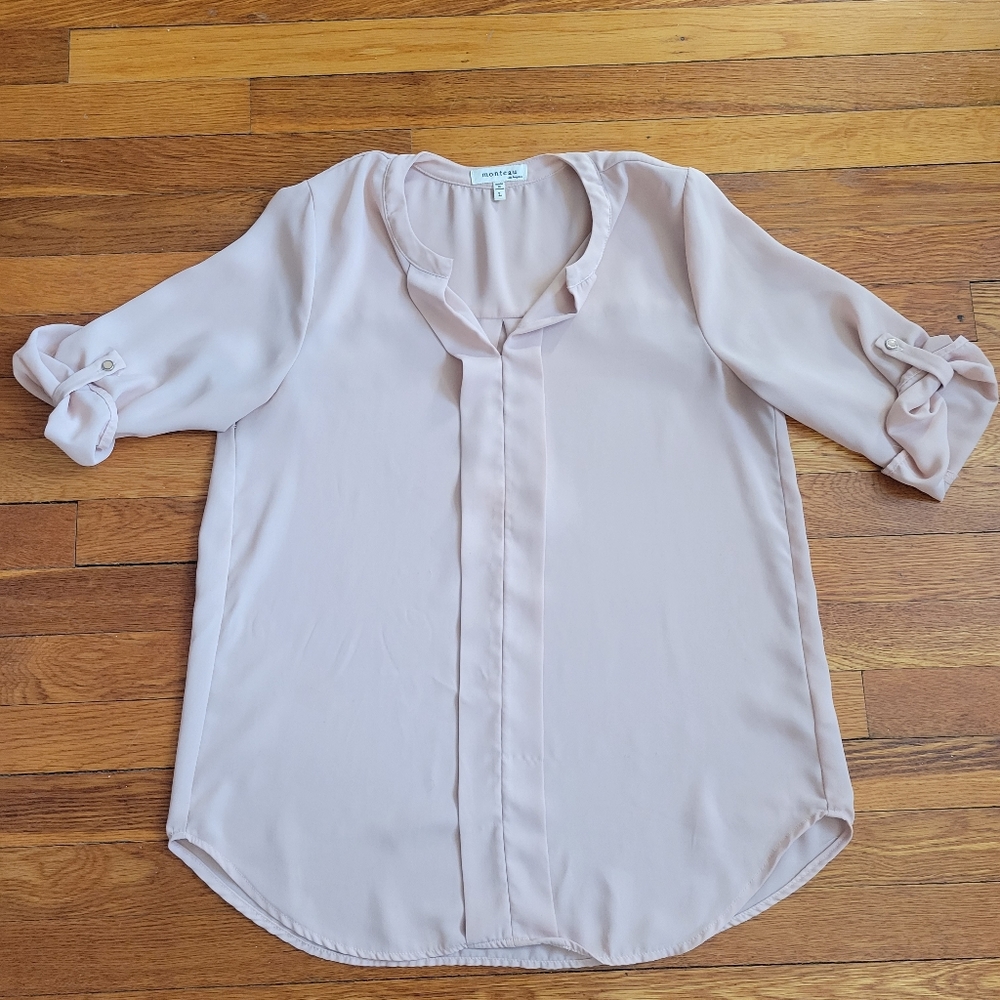 Light pink blouse Monteau brand